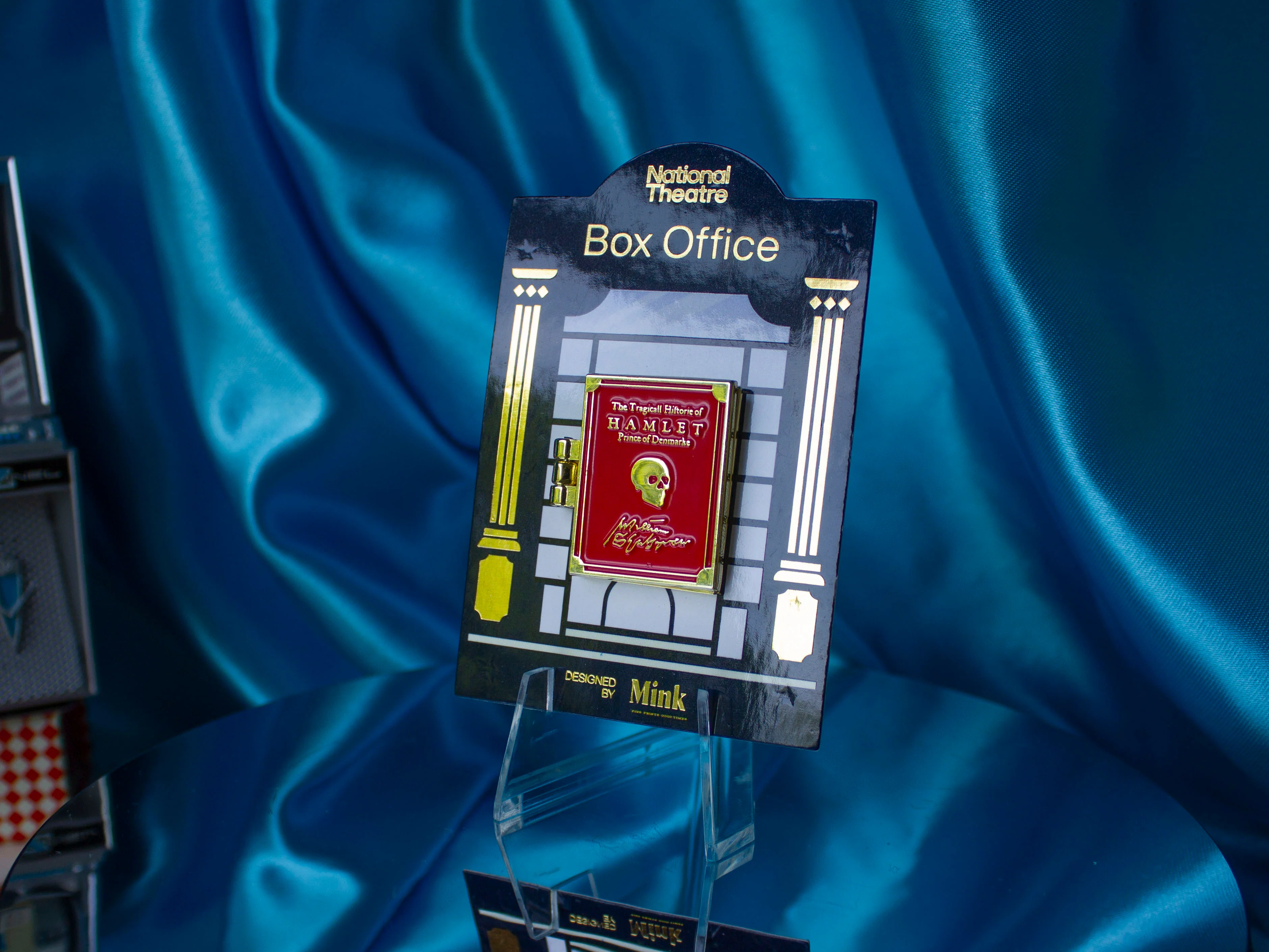 Hamlet Pin Badge - Image 5